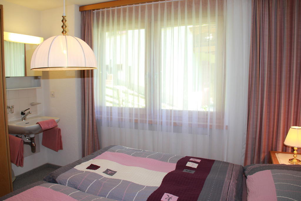 Haus Pan Apartamento Zermatt Quarto foto